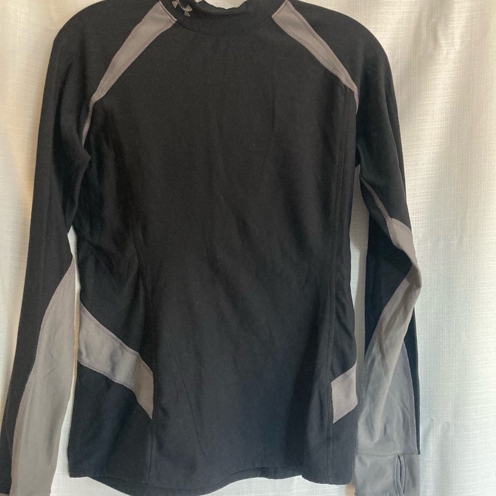 Under Armor size medium like new condition